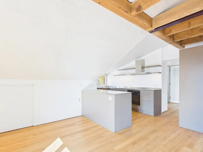 2.5 Zimmer Attikawohnung in Rodersdorf – Foto 3 von 11