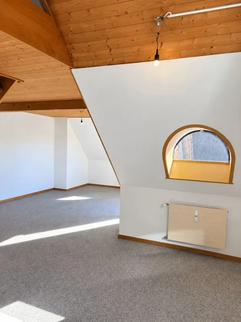 3 Zimmer Maisonette in Laufen – Foto 3 von 12