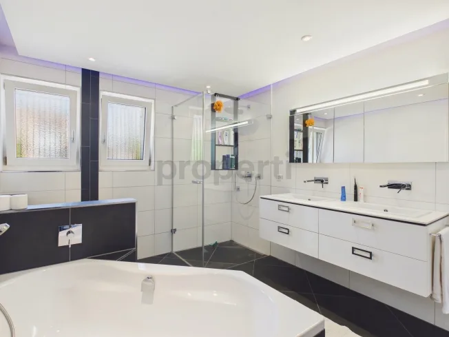 8.5 Zimmer Einfamilienhaus in Aarburg – Foto 10 von 13