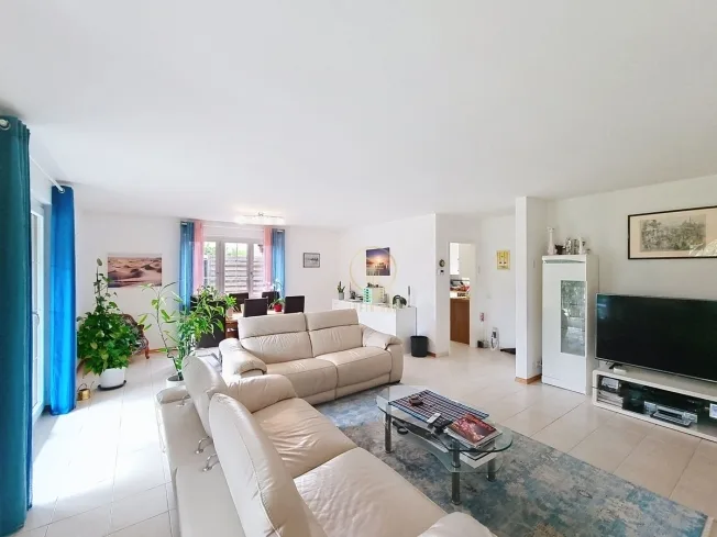 5.5 Zimmer Einfamilienhaus in Renens VD – Foto 4 von 13
