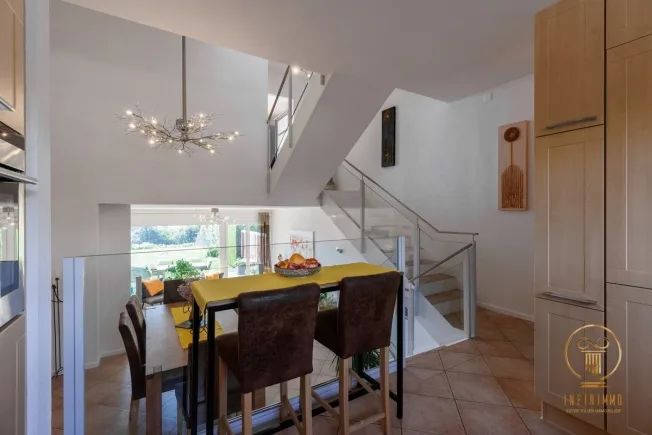 5.5 Zimmer Einfamilienhaus in Rolle – Foto 4 von 12