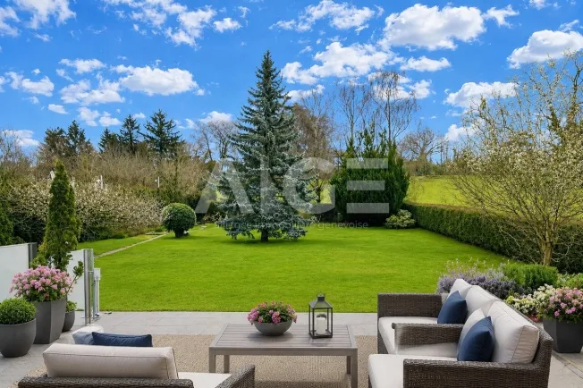 14 Zimmer Einfamilienhaus in Le Grand-Saconnex – photo 4 sur 4