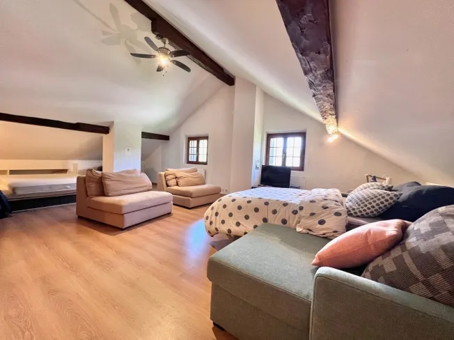 5.5 Zimmer Bauernhaus in Pont-la-Ville – foto 6 di 16