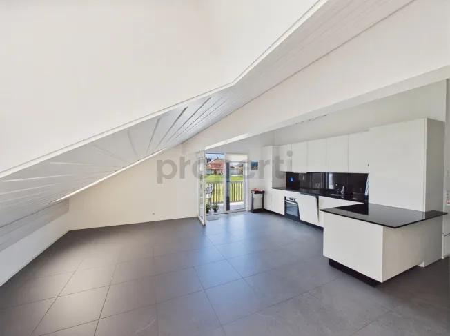 3.5 Zimmer Attikawohnung in Grandsivaz – photo 2 of 11