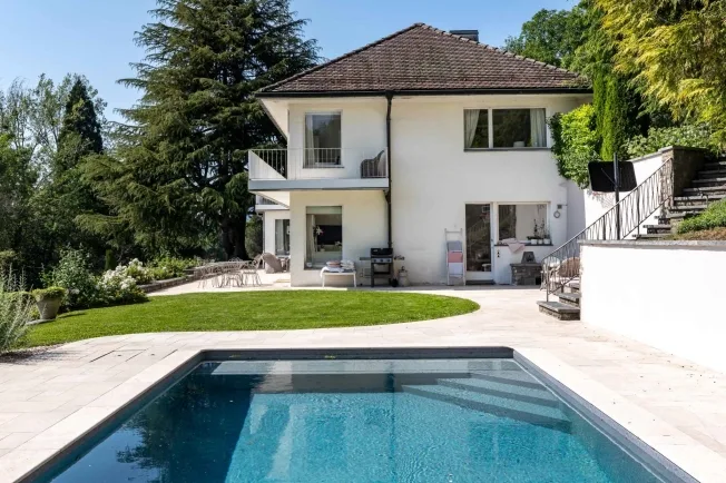 8.5 Zimmer Villa in Villard-sur-Chamby – Foto 6 von 6