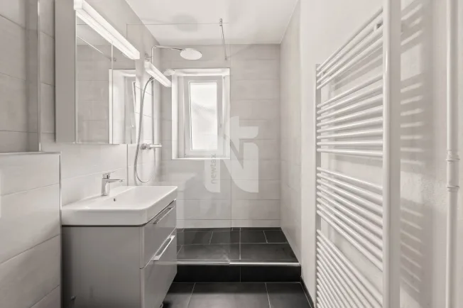 Ampio e luminoso: appartamento di 4,5 locali con sauna, balcone e posto auto sotterraneo – foto 6 di 10