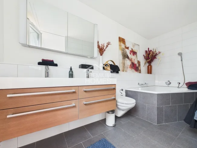 5.5 Zimmer Wohnung in Unterengstringen – Foto 8 von 9