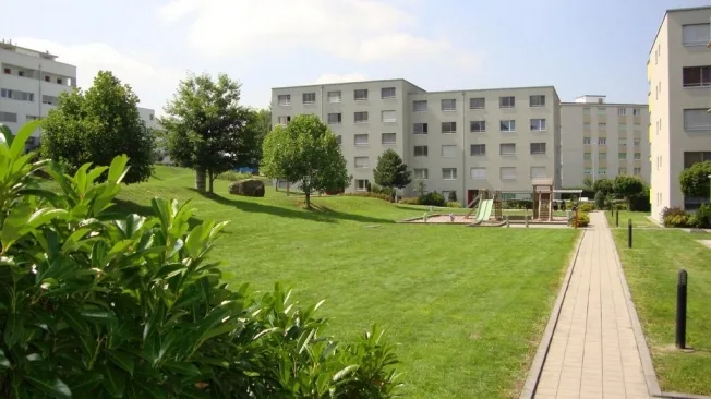 Charmant appartement au 3ème – photo 3 of 12