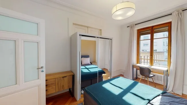 Furnished room in modernised apartment in a top location – Foto 5 von 8