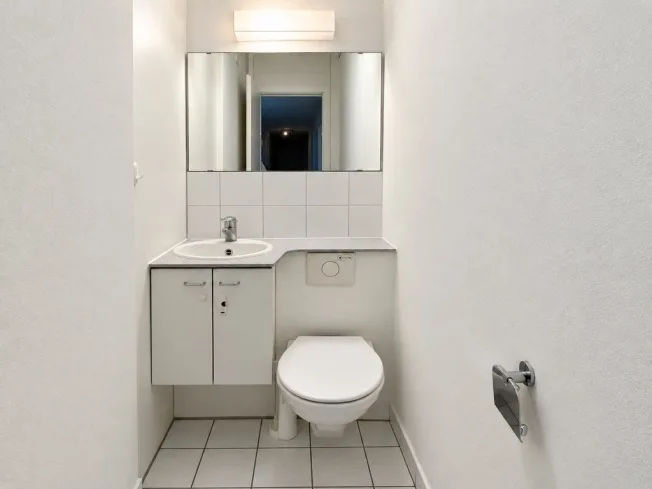2.5 Zimmer-Wohnung mit Balkon und guter ÖV-Anbindung in Biel/Bienne – Foto 8 von 9