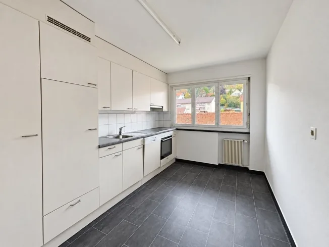 2.5 Zimmer-Wohnung mit Balkon und guter ÖV-Anbindung in Biel/Bienne – Foto 6 von 9