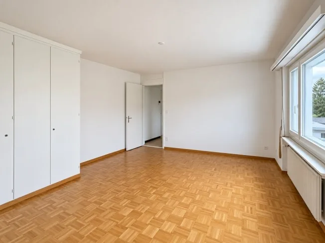hr Wohnmittelpunkt in Biel/Bienne: Helle 3.5 Zimmer-Wohnung – Foto 2 von 8
