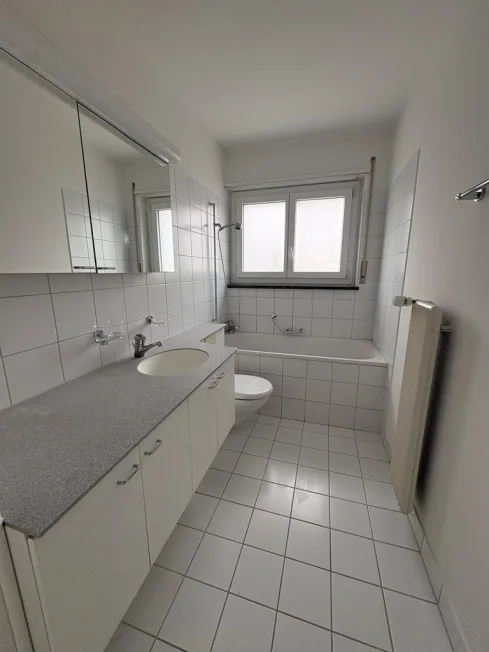 2.5 Zimmer-Wohnung mit grosszügigem Balkon in Biel/Bienne – Foto 7 von 8
