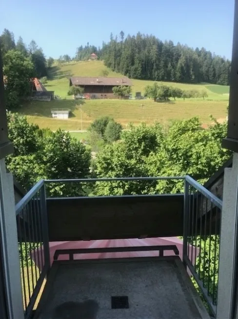 Gemütliche 4.5 Zimmer-Galeriewohnung in Lützelflüh – Foto 3 von 12
