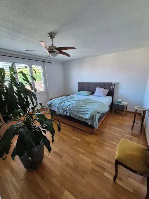 Attika-Wohnung an Toplage mit atemberaubender Weitsicht – Foto 9 von 11