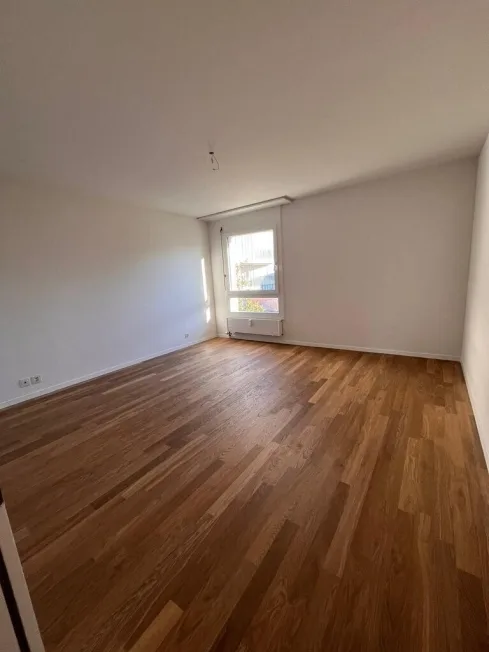 4 Zimmer Wohnung in Lyss – foto 4 di 7