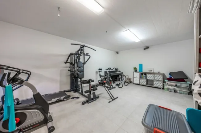 8 Zimmer Villa in Pratteln – foto 10 di 13