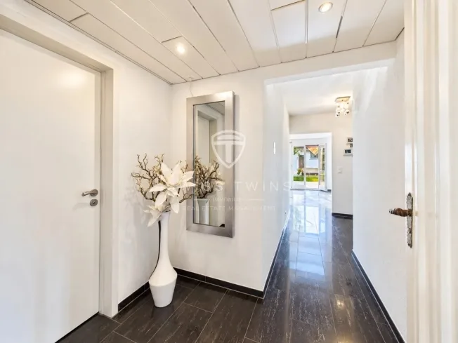 5 Zimmer Einfamilienhaus in Kleindöttingen – Foto 8 von 13