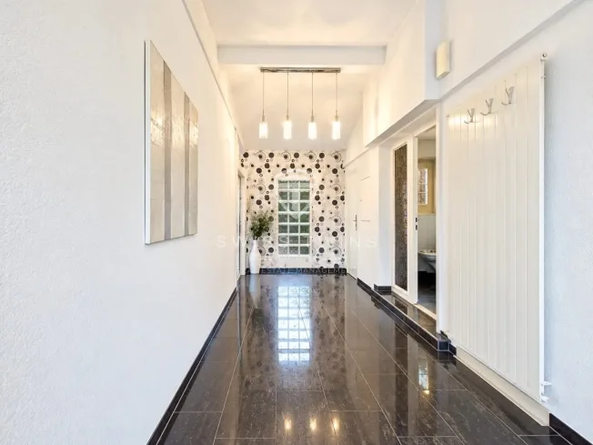 5 Zimmer Einfamilienhaus in Kleindöttingen – Foto 3 von 13