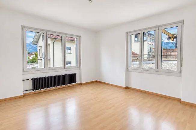4.5-Zimmerwohnung mit 80 m² Terrasse und Balkon - zentrumsnah in Thun – Foto 5 von 12