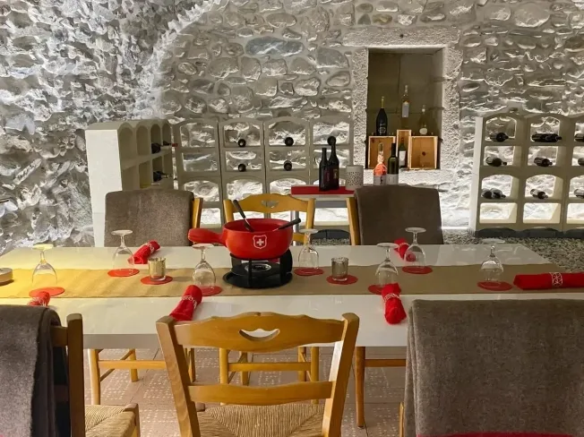 12 Zimmer Bauernhaus in Fontaines-sur-Grandson – Foto 10 von 12