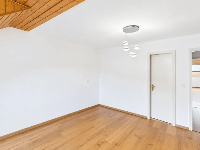3.5 Zimmer Wohnung in St-Légier-La Chiésaz – Foto 8 von 10