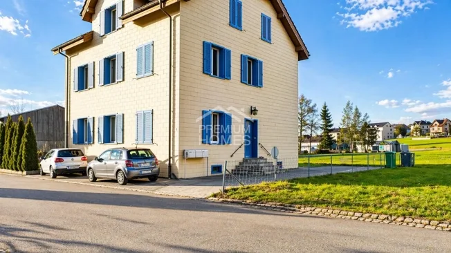 11 Zimmer Einfamilienhaus in Bettwiesen – photo 2 sur 13