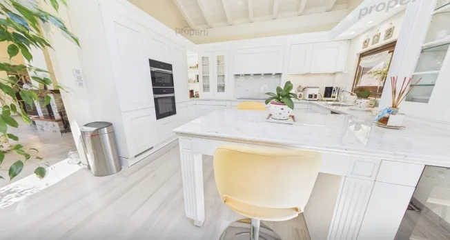 Penthouse with Spectacular Lake View, Private Garden with Pergola, Panorama & Superior Standing! – photo 4 of 13