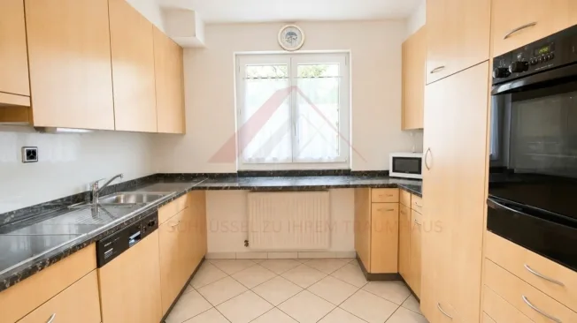 10.5 Zimmer Mehrfamilienhaus in Urtenen-Schönbühl – foto 5 di 20