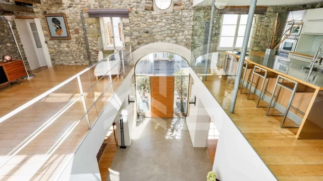 8 Zimmer Einfamilienhaus in Vich-Coinsins – Foto 3 von 20