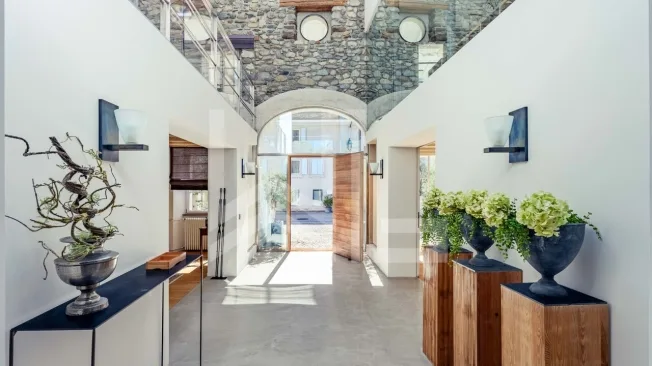 8 Zimmer Einfamilienhaus in Vich-Coinsins – Foto 2 von 20