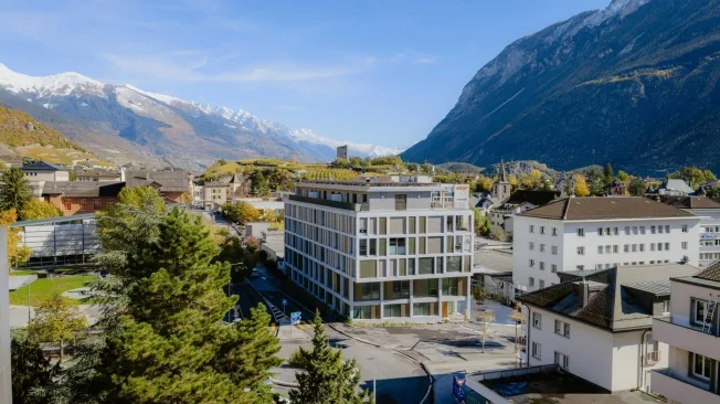 4.5 Zimmer Attikawohnung in Sierre – Foto 2 von 10