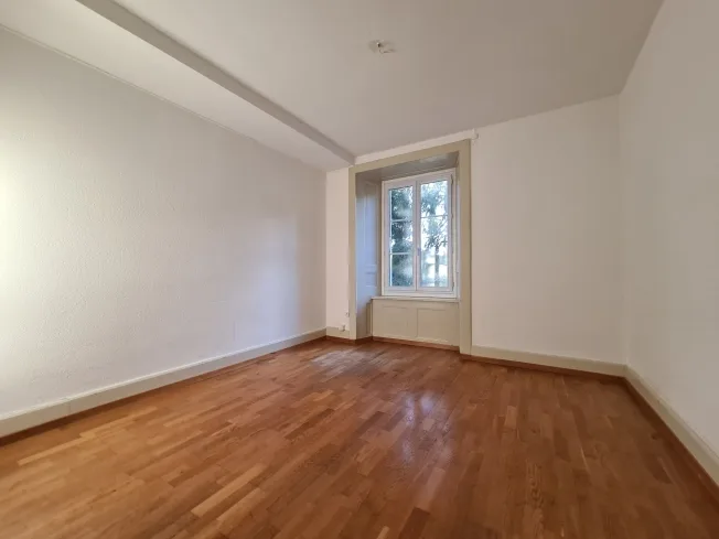 5 Zimmer Wohnung in Le Locle – Foto 6 von 8