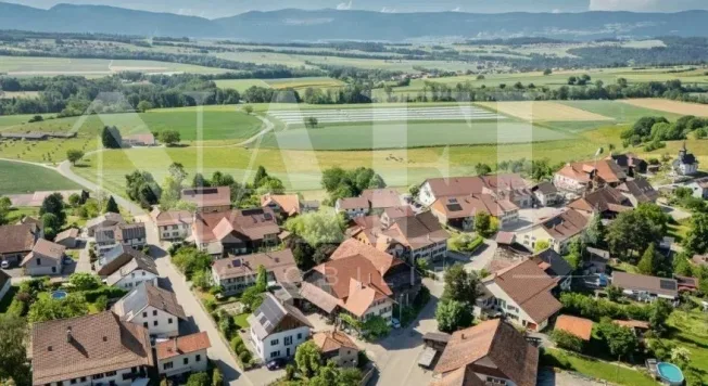 10 Zimmer Bauernhaus in Ogens – foto 2 di 5