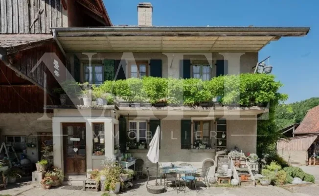 10 Zimmer Bauernhaus in Ogens – foto 3 di 5