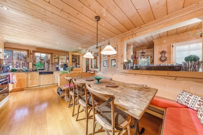 Chalet in Huémoz – photo 11 of 13