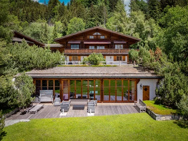 Chalet in Huémoz – photo 2 of 13