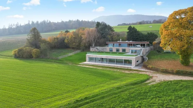 12 Zimmer Villa in Vaumarcus – foto 9 di 11