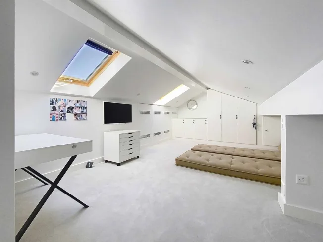 3.5 Zimmer Attikawohnung in Dully-Bursinel – foto 13 di 13