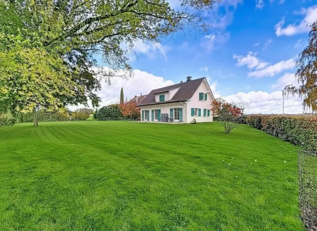 6 Zimmer Villa in Lonay – Foto 2 von 5