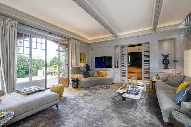 8 Zimmer Villa in Vésenaz – foto 3 di 5