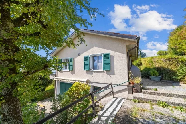 5 Zimmer Einfamilienhaus in St-Légier-La Chiésaz – photo 5 sur 18