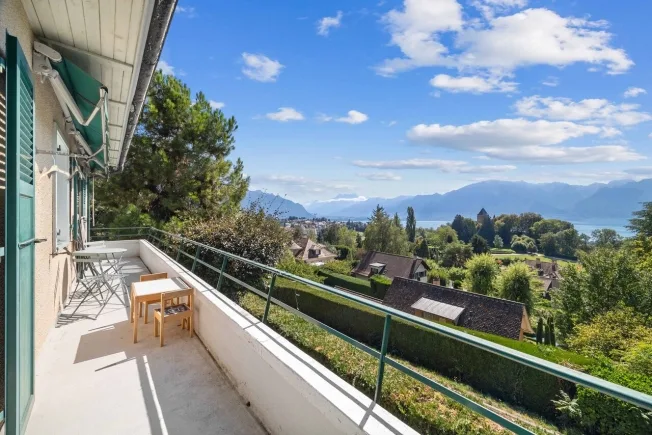 5 Zimmer Einfamilienhaus in St-Légier-La Chiésaz – photo 6 sur 18