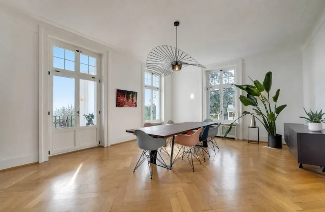 11 Zimmer Einfamilienhaus in St-Légier-La Chiésaz – Foto 3 von 10