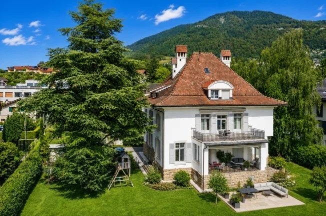 11 Zimmer Villa in St-Légier-La Chiésaz – foto 4 di 13