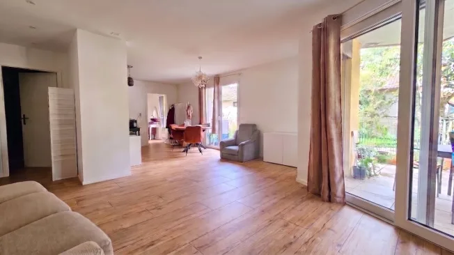 2.5 Zimmer Wohnung in Couvet – foto 2 di 13
