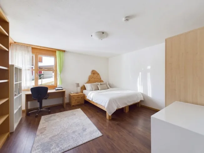 5.5 Zimmer Doppeleinfamilienhaus in Filzbach – Foto 5 von 11