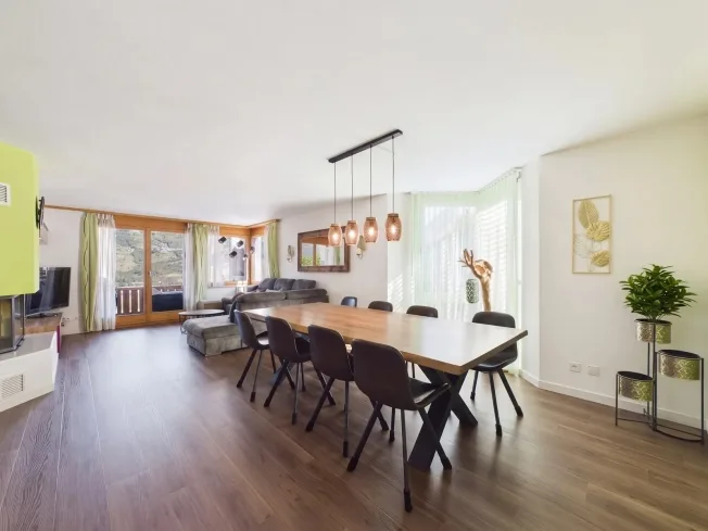 5.5 Zimmer Doppeleinfamilienhaus in Filzbach – Foto 3 von 11