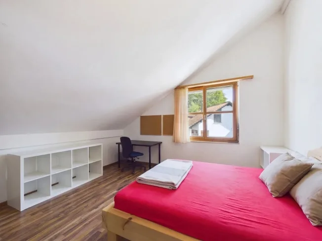 5.5 Zimmer Doppeleinfamilienhaus in Filzbach – Foto 6 von 11