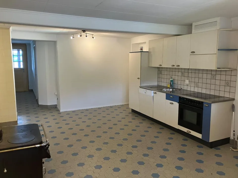 5 Zimmer Wohnung in Häutligen – foto 2 di 7